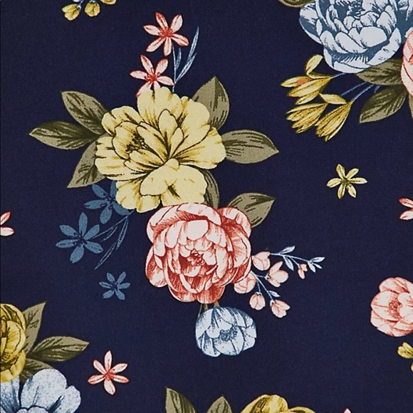 Torrid Navy Floral flare shirt - Picture 3 of 6